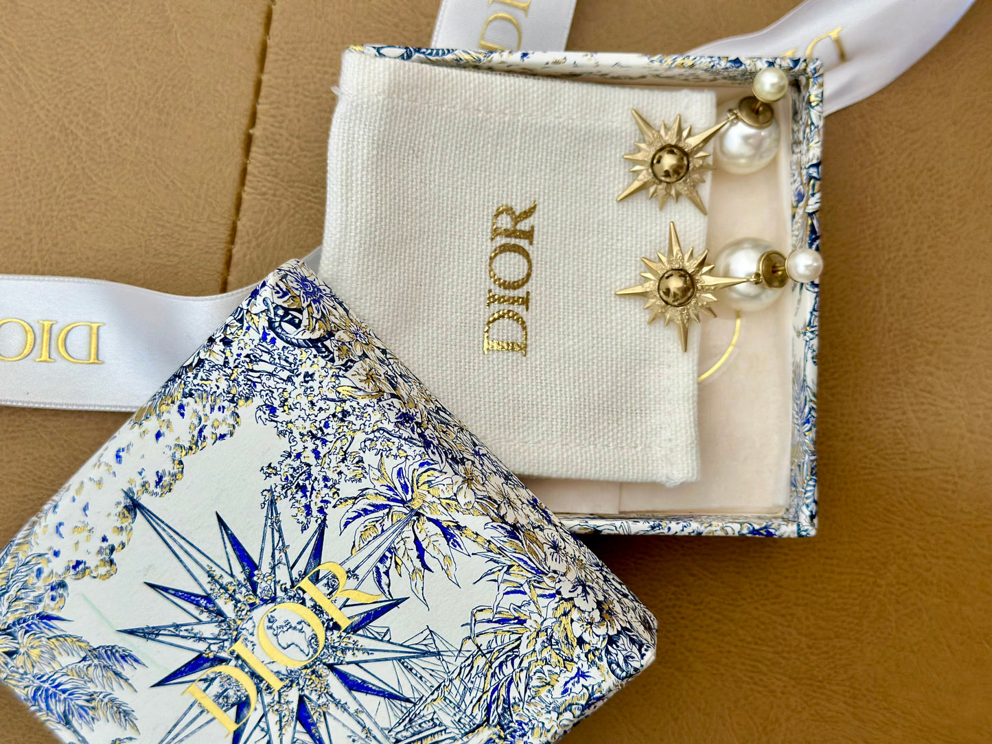 BOUCLES D'OREILLES DIOR