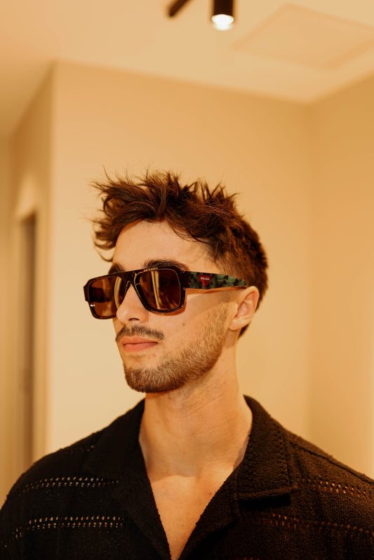 LUNETTES DE SOLEIL PRADA