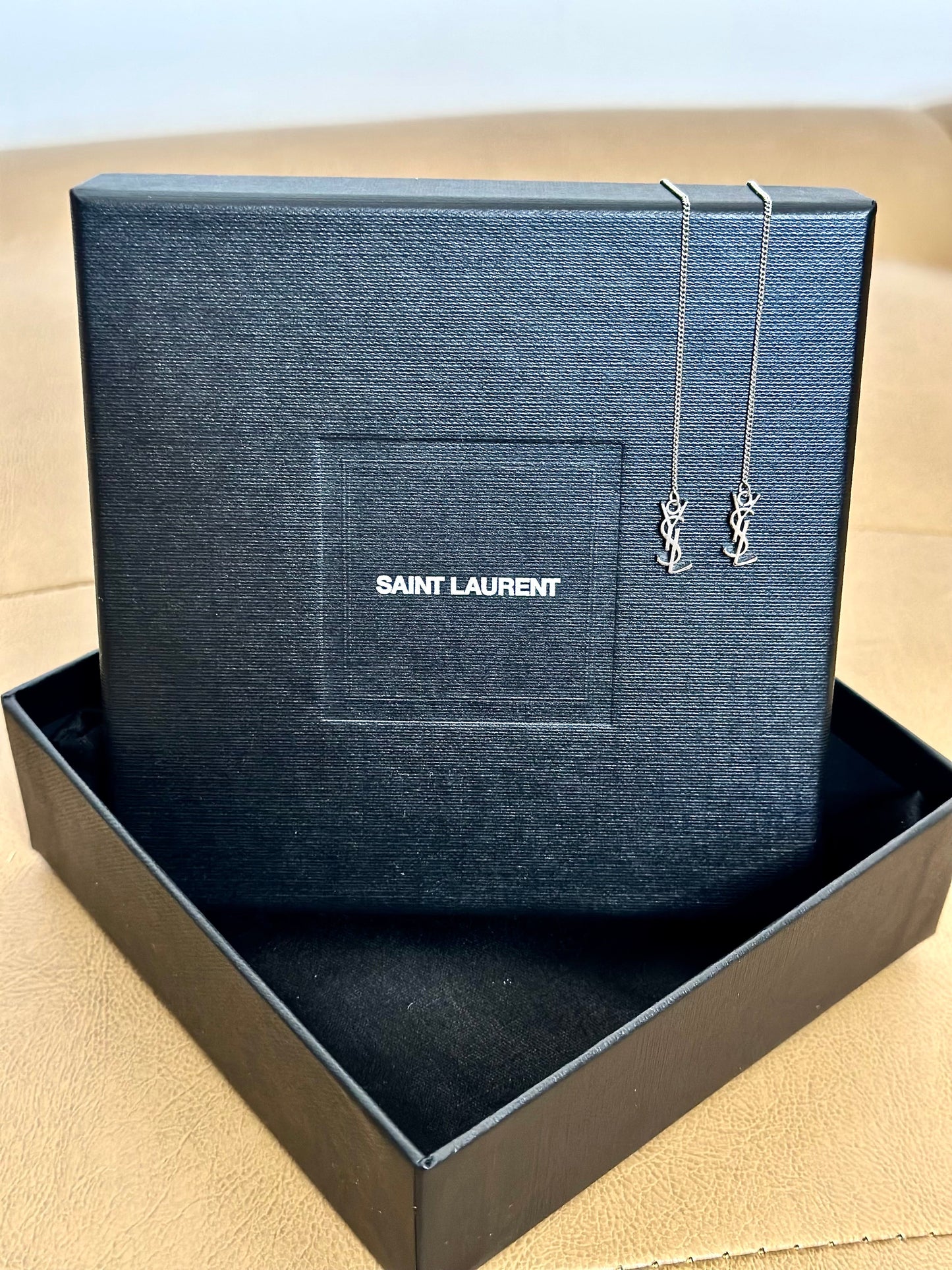 BOUCLES D'OREILLES YVES SAINT LAURENT